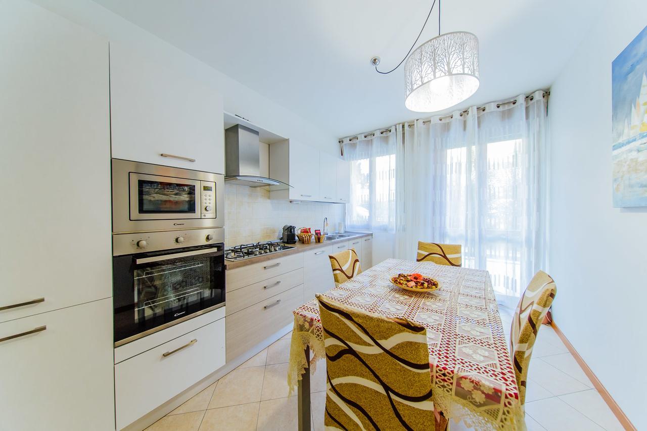 Appartement Welc-Om Sofia à Padoue Extérieur photo